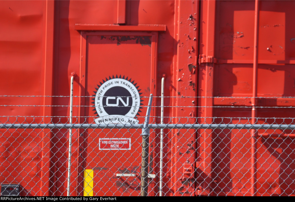 CN MW #33 - Distributed Braking Car Decal